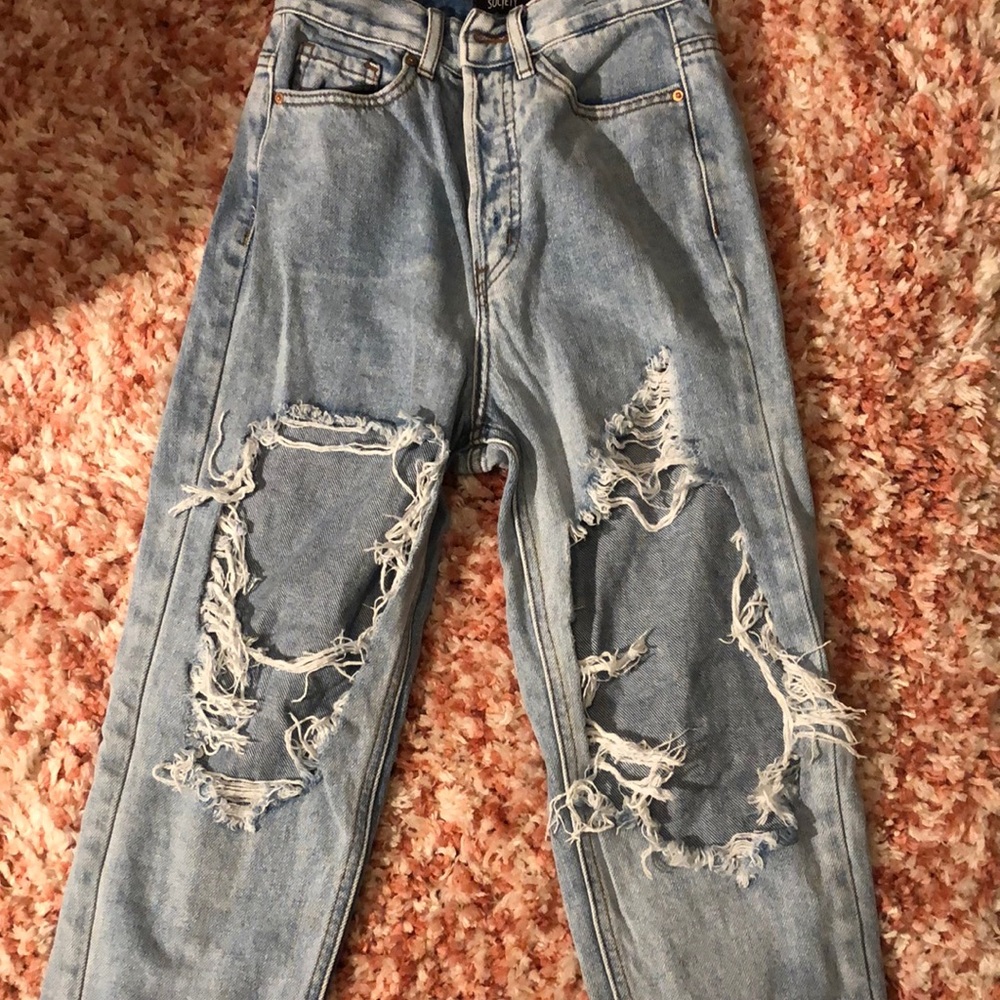 Light blue riped mom jeans (size 00/23)